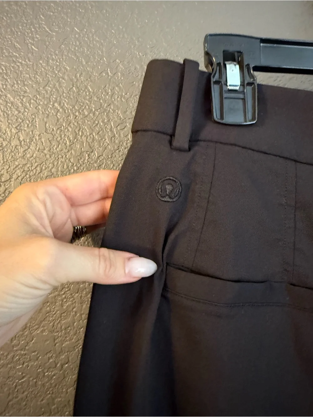 LULULEMON • Pleat-Front High-Rise Trouser Regular Black size 6 wide leg W5GQ3S
